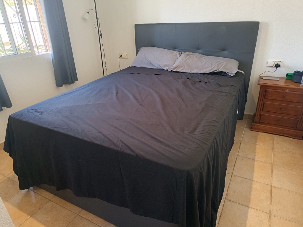 Vrijstaande woning in Fortuna met privé verwarmde zwembad, solarium en bergzicht