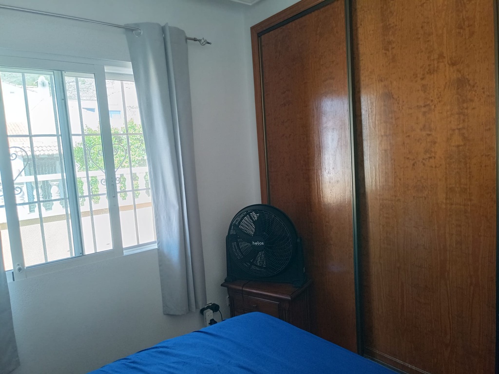 Vrijstaande woning in Fortuna met privé verwarmde zwembad, solarium en bergzicht