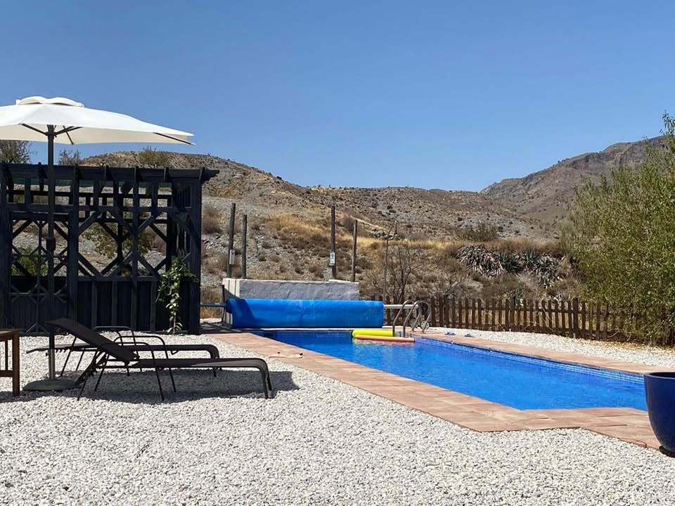 Unieke landelijke woning met B&B-mogelijkheden in Rambla de Oria, Almería