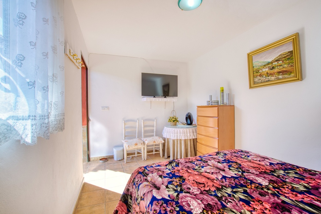 Vrijstaande villa met privézwembad en bergzicht in Alcaucín