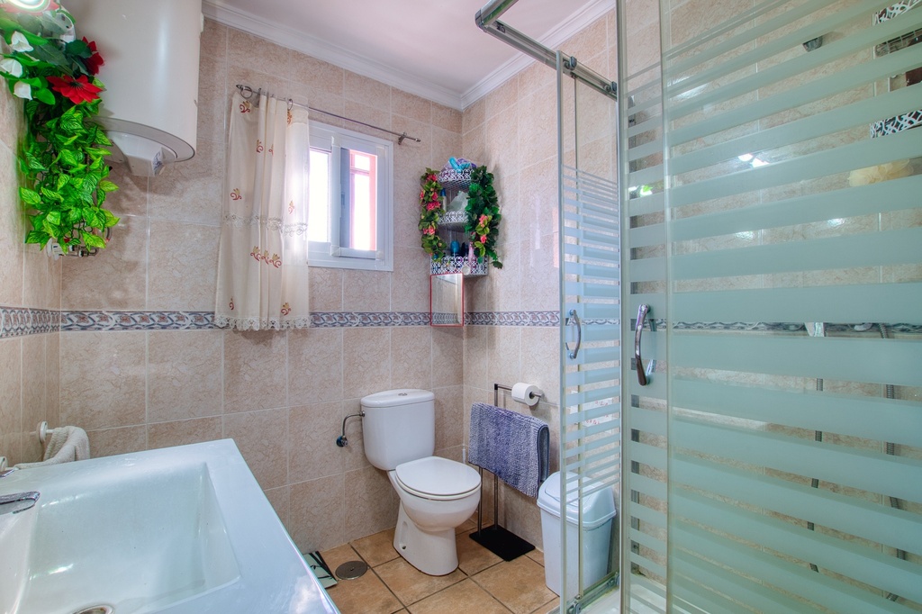 Vrijstaande villa met privézwembad en bergzicht in Alcaucín