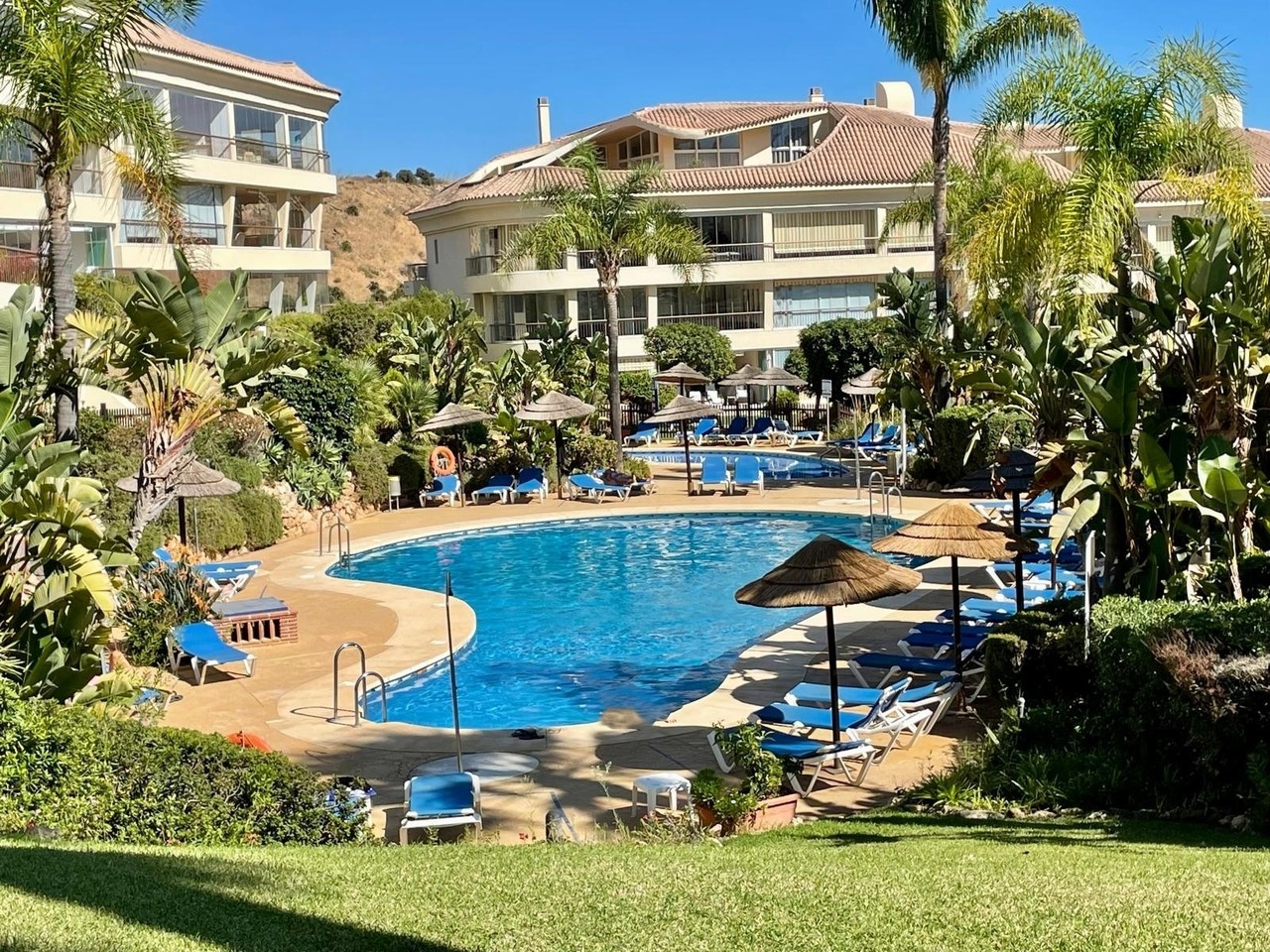 23164-apartment-for-sale-in-riviera-del-sol-847518-xml.jpg