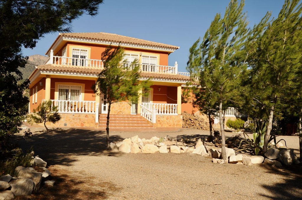 Vrijstaande villa te koop in Lorca
