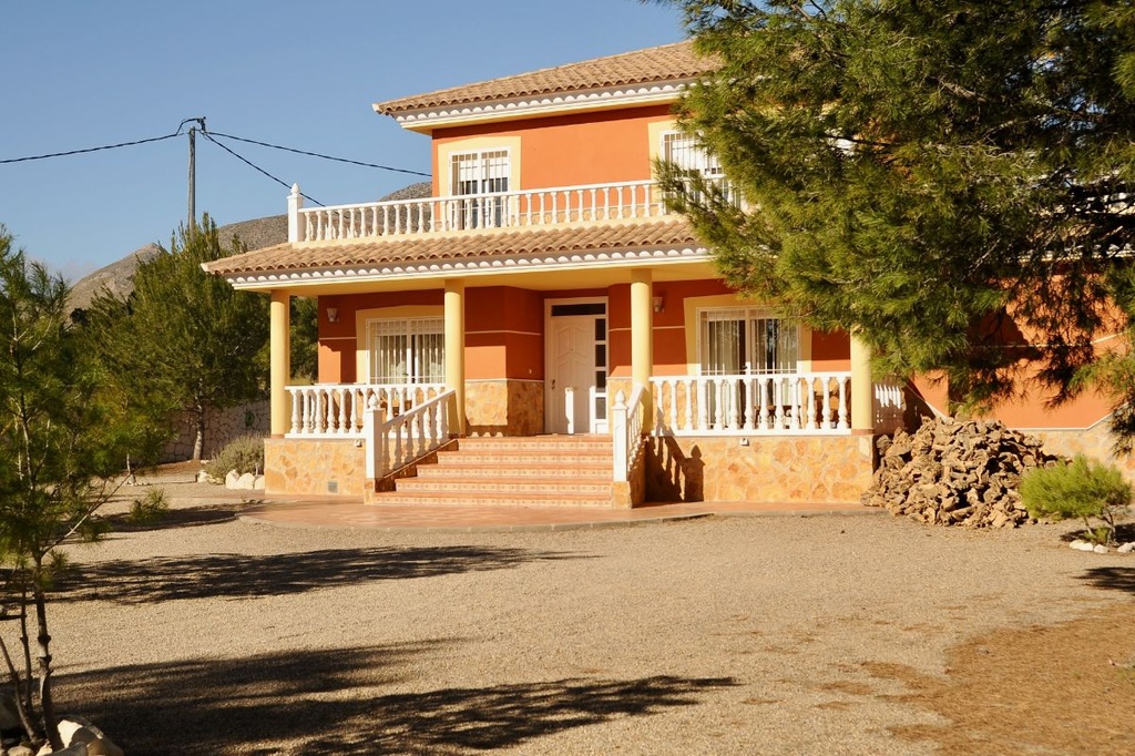 Vrijstaande villa te koop in Lorca