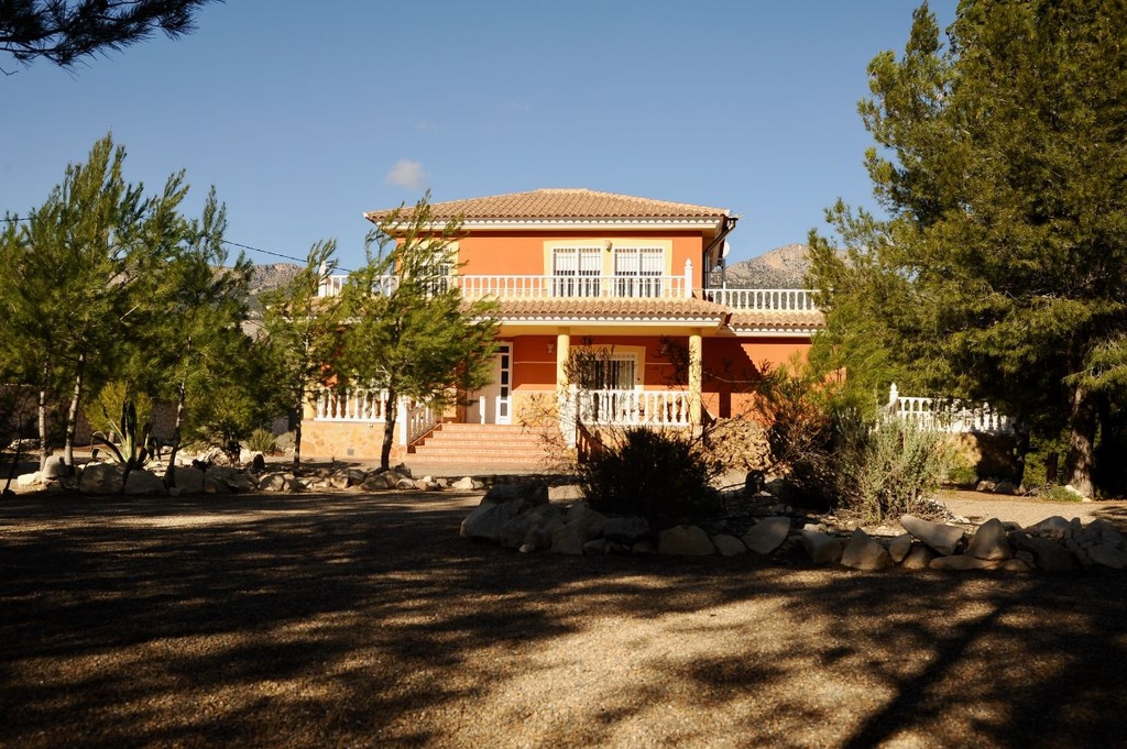 Vrijstaande villa te koop in Lorca