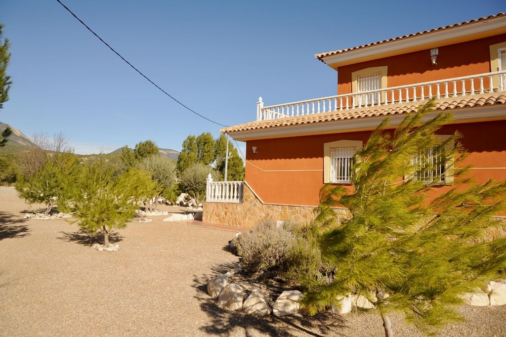 Vrijstaande villa te koop in Lorca