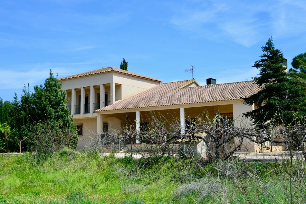 Villa vrijstaand te koop in Lorca