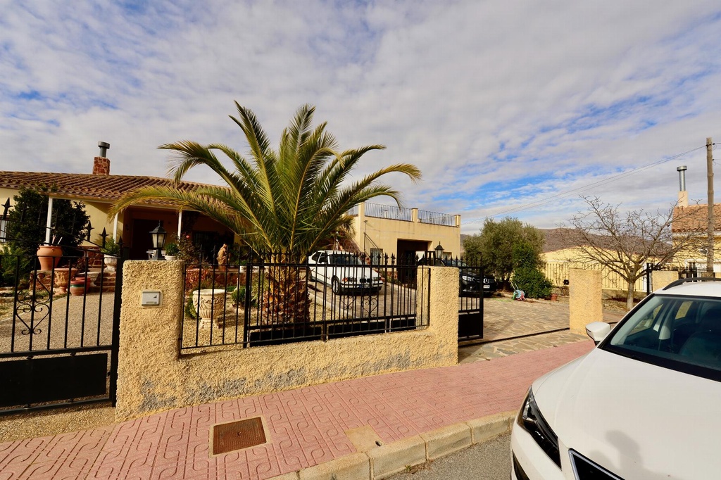 Bungalow te koop in Chirivel, Almería