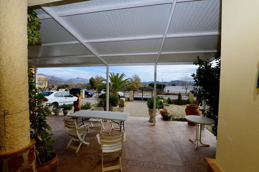 Bungalow te koop in Chirivel, Almería