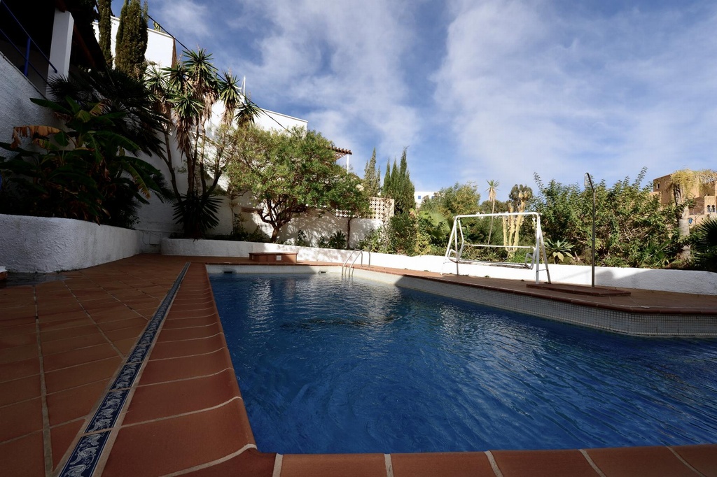 Vrijstaande villa te koop in Mojácar