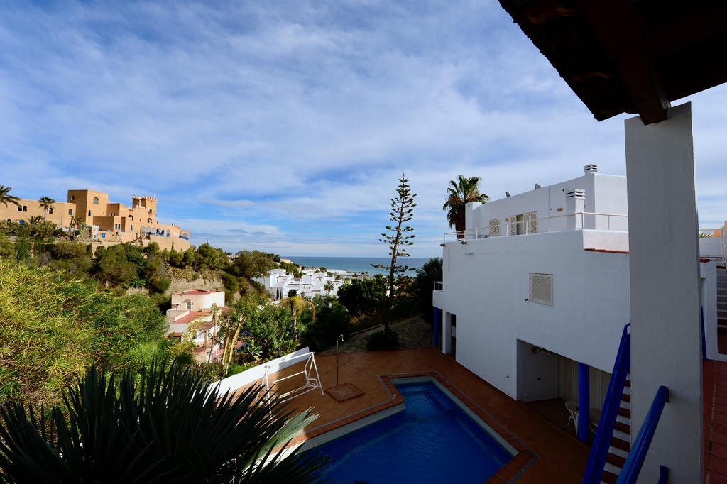 Vrijstaande villa te koop in Mojácar