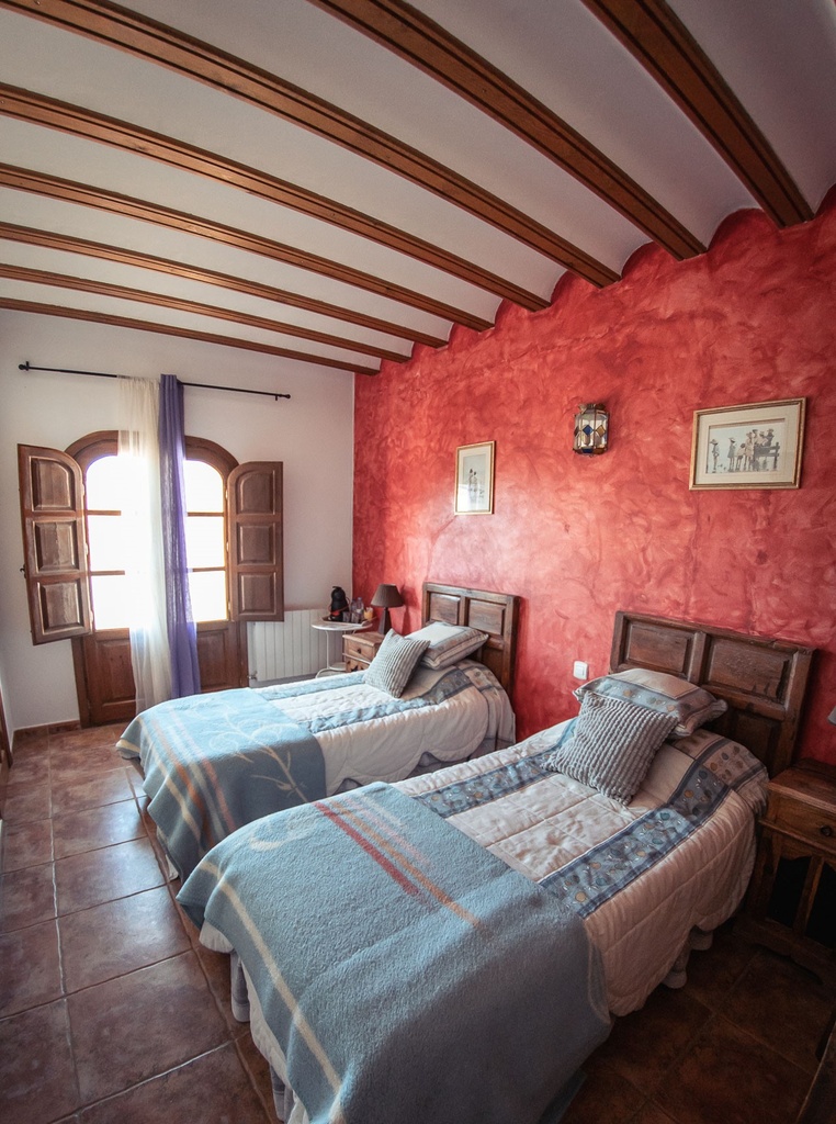 Boerderij met hotelvergunning te koop in Lorca, Murcia