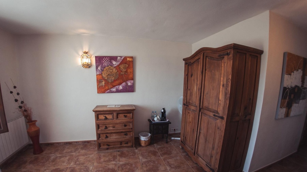 Boerderij met hotelvergunning te koop in Lorca, Murcia
