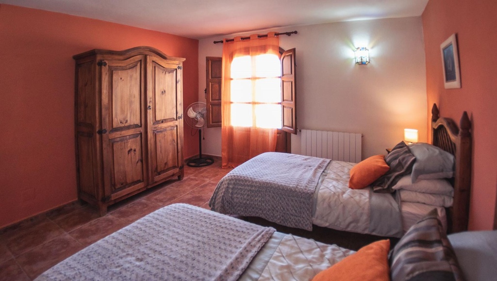 Boerderij met hotelvergunning te koop in Lorca, Murcia