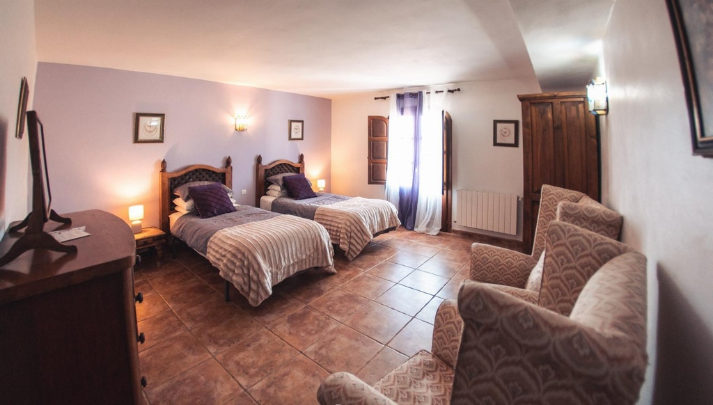 Boerderij met hotelvergunning te koop in Lorca, Murcia