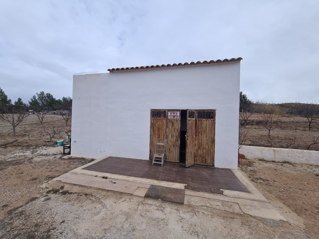 Grond met Pakhuis te koop in Vélez-Rubio