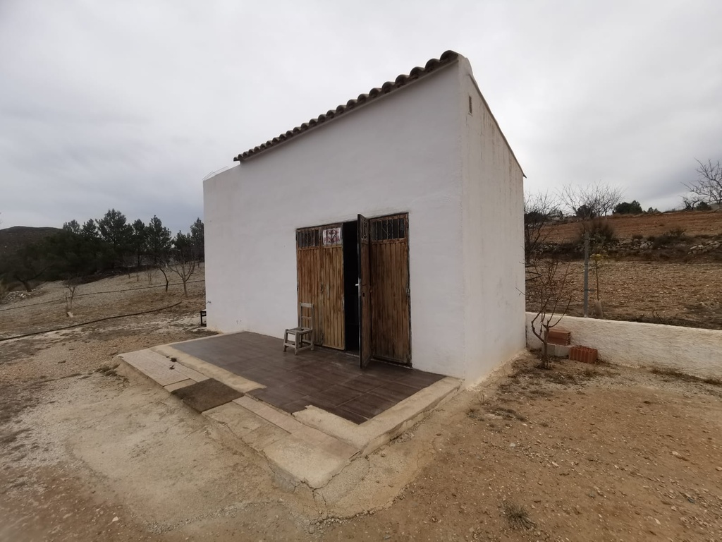 Grond met Pakhuis te koop in Vélez-Rubio
