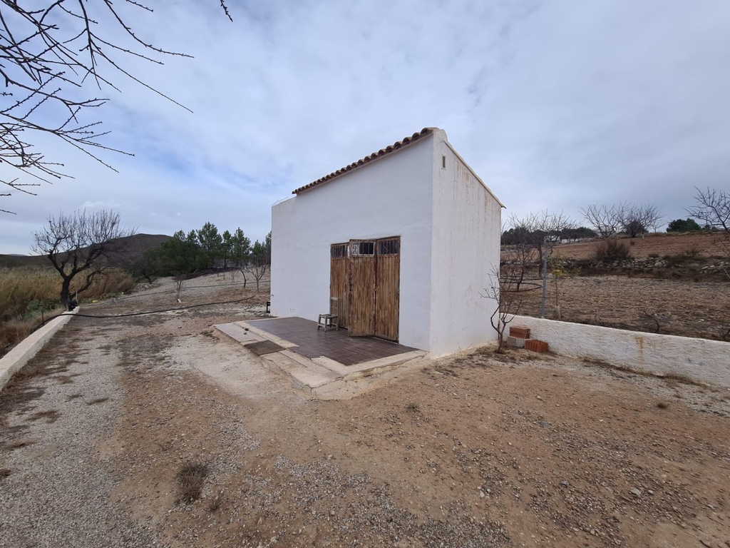 Grond met Pakhuis te koop in Vélez-Rubio