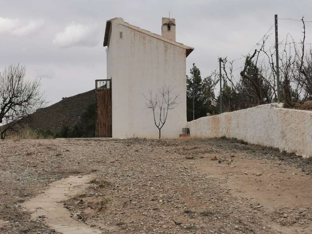 Grond met Pakhuis te koop in Vélez-Rubio