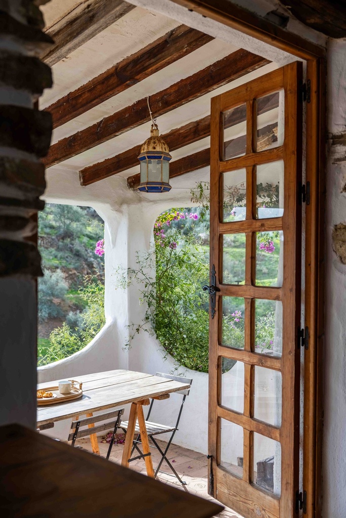 Buurtschap met 14 stadhuizen te koop in La Viñuela, Málaga