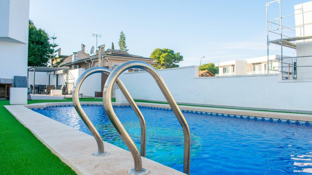 Gezellige vrijstaande villa met privé zwembad in Los Balcones, Torrevieja