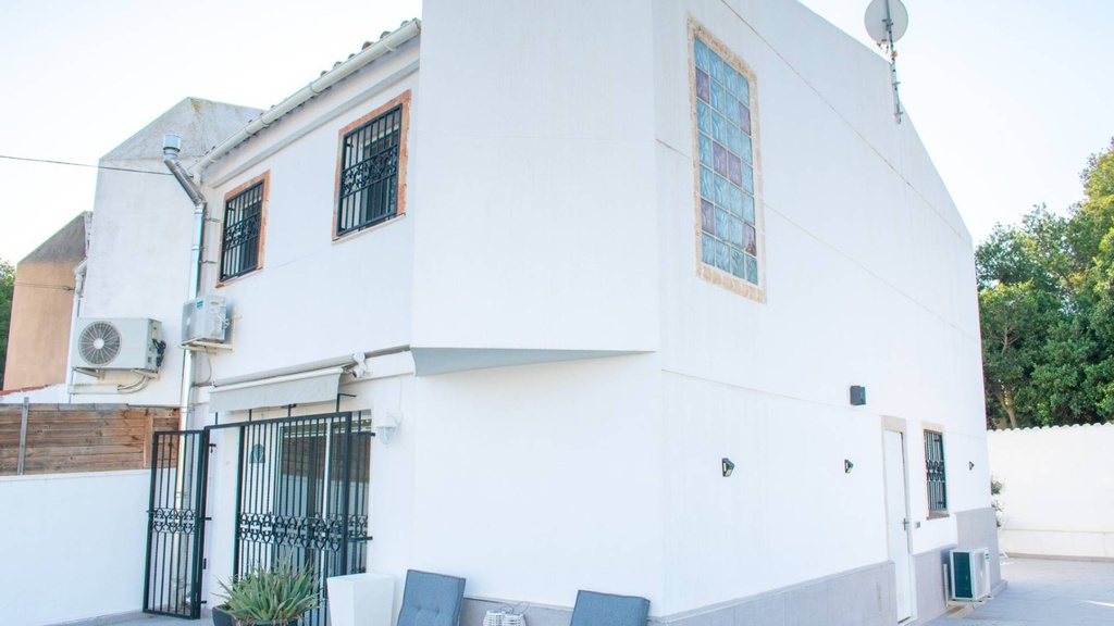 Gezellige vrijstaande villa met privé zwembad in Los Balcones, Torrevieja