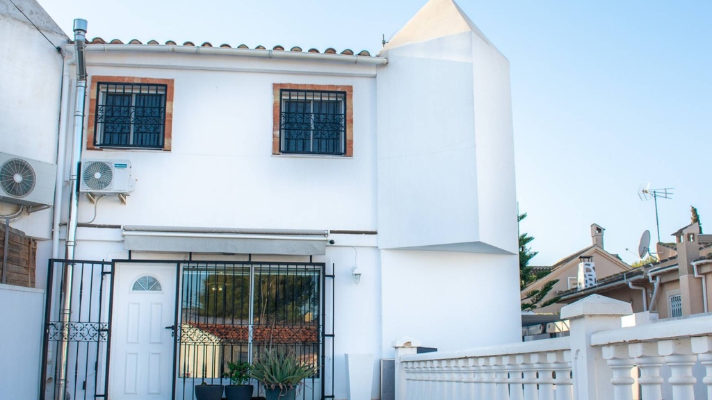 Gezellige vrijstaande villa met privé zwembad in Los Balcones, Torrevieja