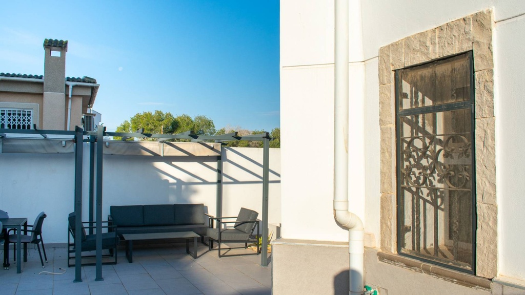 Gezellige vrijstaande villa met privé zwembad in Los Balcones, Torrevieja