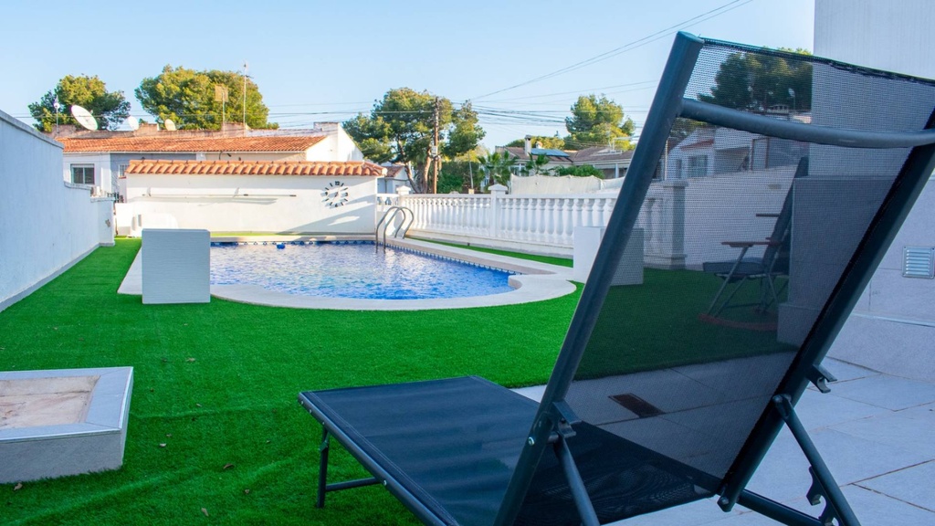 Gezellige vrijstaande villa met privé zwembad in Los Balcones, Torrevieja