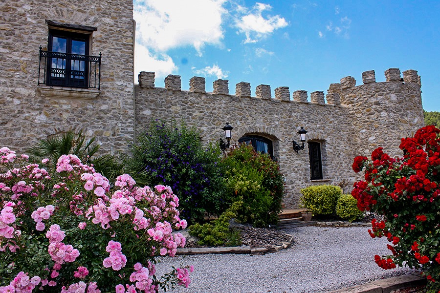 Prachtig historisch kasteel/villa te koop in Relleu, Alicante