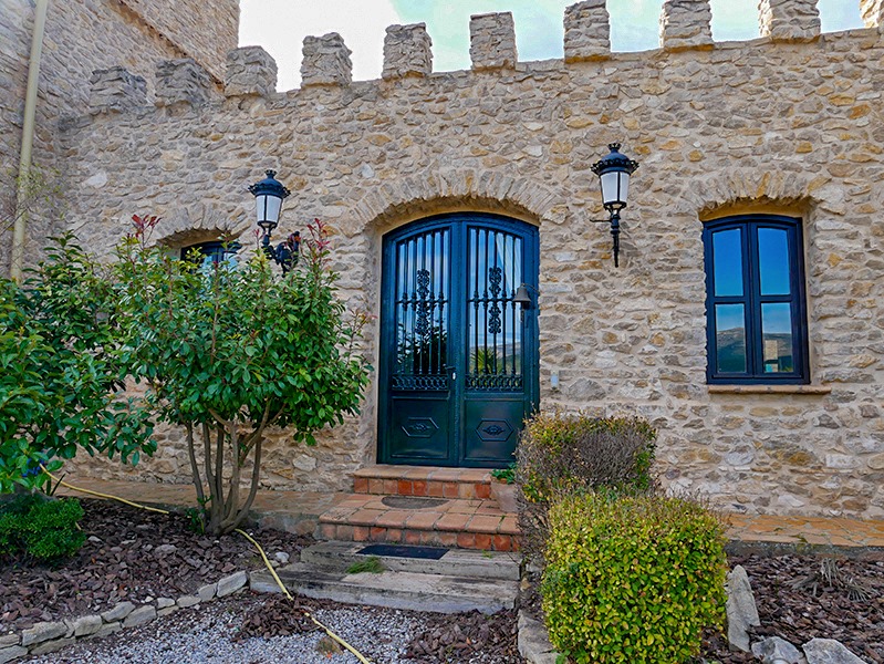 Prachtig historisch kasteel/villa te koop in Relleu, Alicante