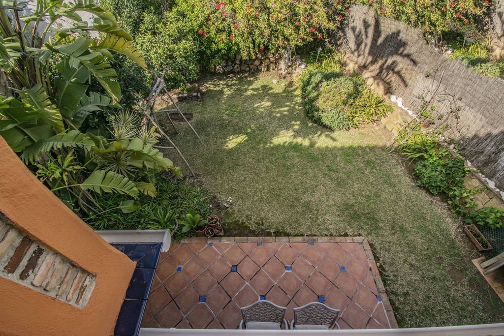 Townhouse te koop in Atalaya, Costa del Sol