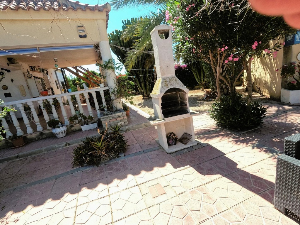 Vrijstaande villa te koop in Redován