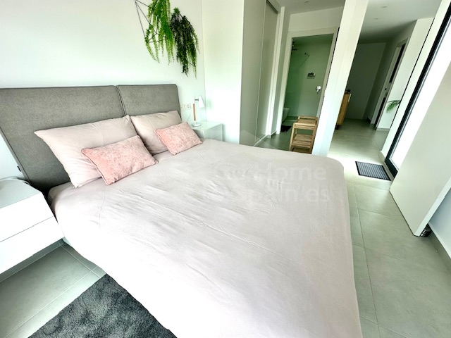 Villa vrijstaande met 5 slaapkamers en privé zwembad te koop in Benijófar